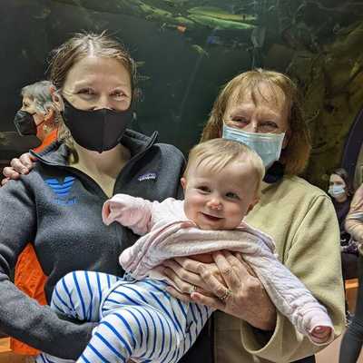 Jane, Annika and Avery at the Aquarium